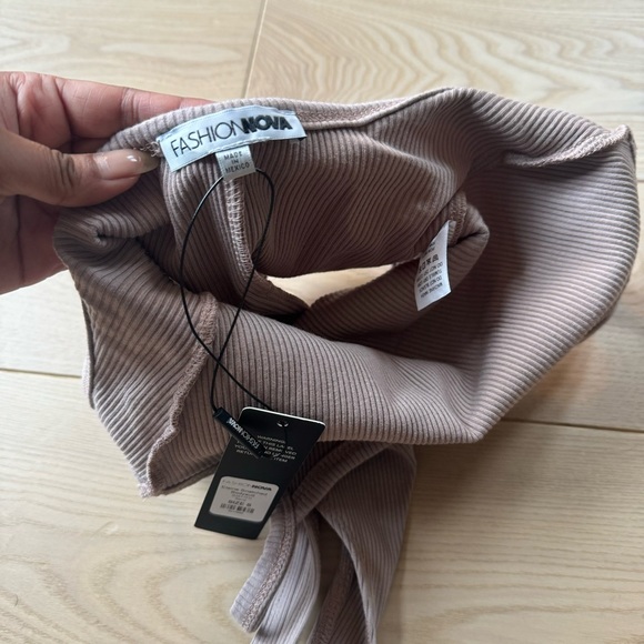 Elaine Snatched Bodysuit - Sand - Picture 6 of 7